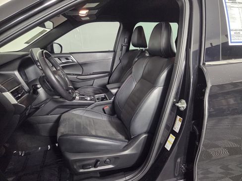 Used 2023 Mitsubishi Outlander SE FWD image 10