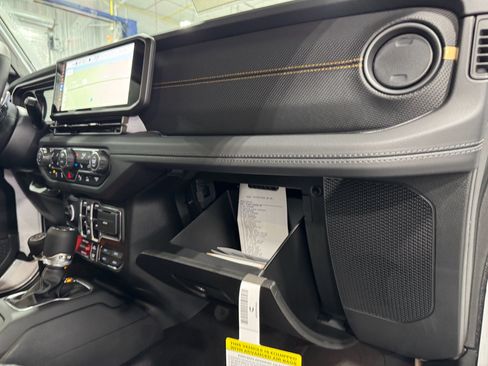 New 2025 Jeep Wrangler Unlimited Rubicon 392 image 22