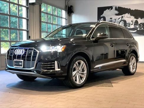 Used 2023 Audi Q7 3.0T Premium Plus AWD/4WD image 2