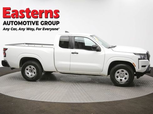 Used 2022 Nissan Frontier S image 45