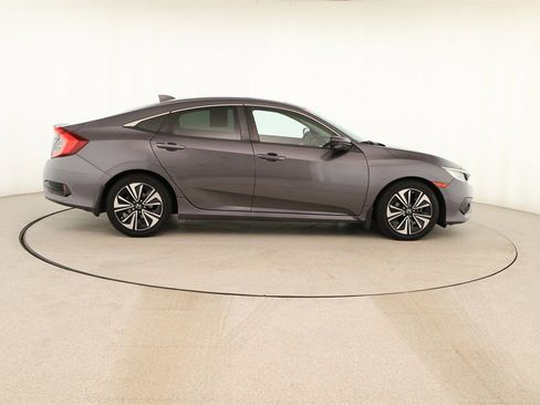 Used 2017 Honda Civic EX-L image 8