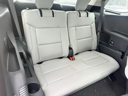 New 2026 Ford Explorer Active w/ Active Comfort Package image 5