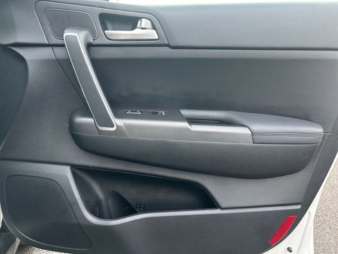 Used 2022 Kia Sportage LX w/ LX AWD Value Edition Package image 25