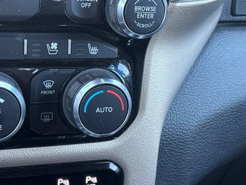 Used 2022 RAM 1500 Laramie AWD/4WD image 28