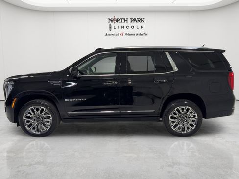 Used 2026 GMC Yukon Denali Ultimate AWD/4WD image 2