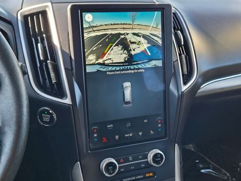 Used 2022 Ford Edge SEL w/ Convenience Package image 26