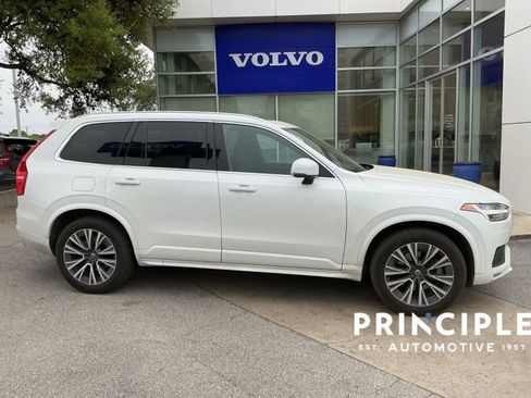 Used 2020 Volvo XC90 T5 Momentum w/ Protection Package Premier image 3