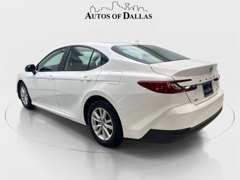 Used 2025 Toyota Camry LE FWD image 9