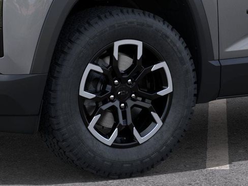 New 2026 Chevrolet Equinox ACTIV w/ Convenience Package III image 9