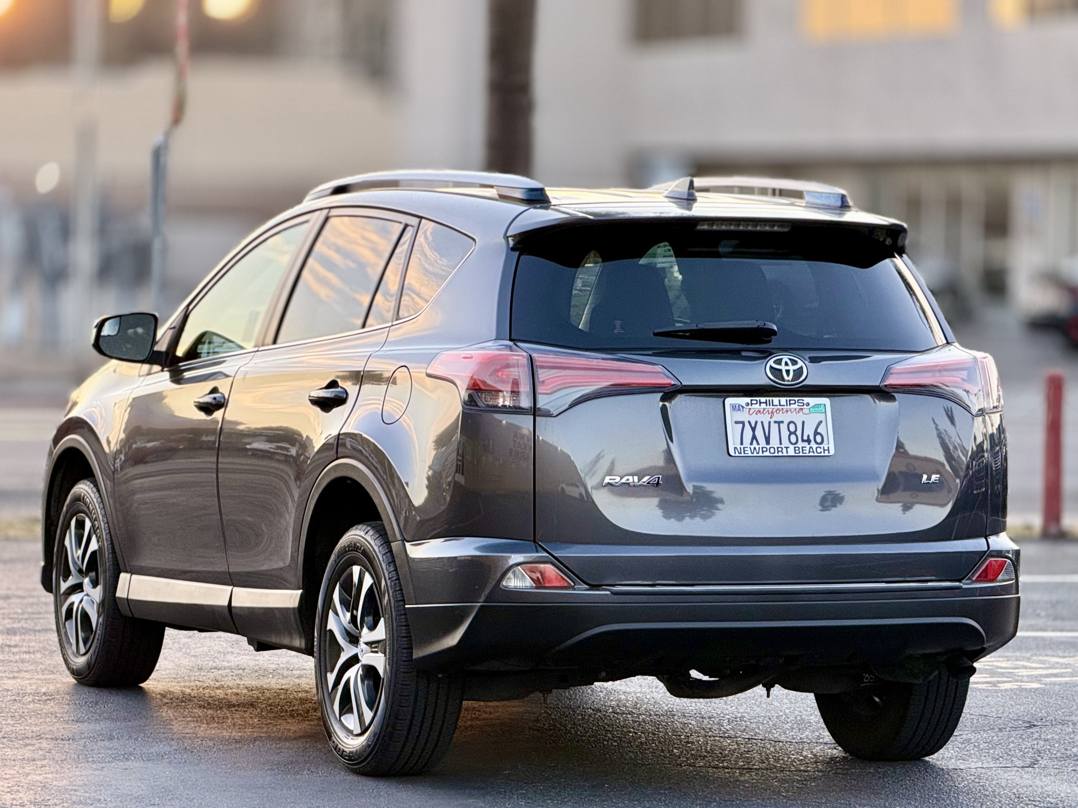 Used 2017 Toyota RAV4 LE w/ Carpet Mat Package FWD image 10