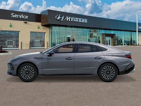 New 2026 Hyundai Sonata Limited image 3