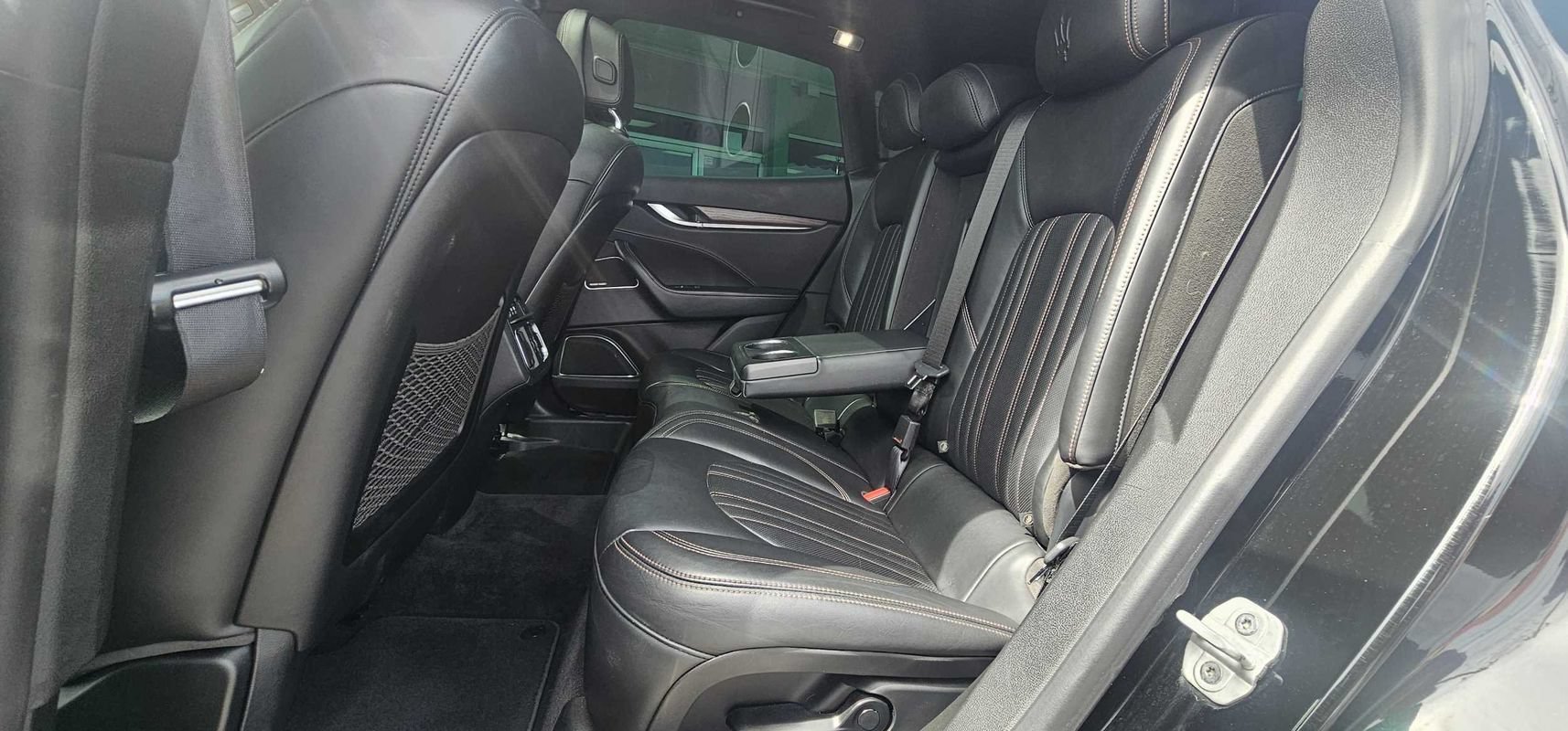 Used 2017 Maserati Levante w/ Luxury Package AWD/4WD image 19