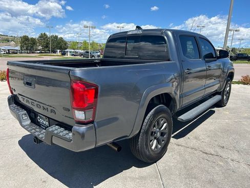 Used 2022 Toyota Tacoma SR5 AWD/4WD image 8