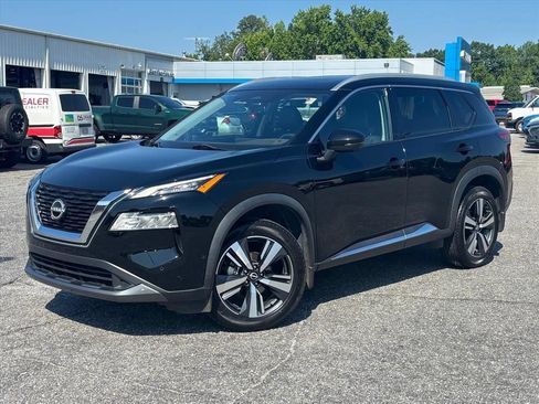 Used 2023 Nissan Rogue SL w/ SL Premium Package FWD image 2