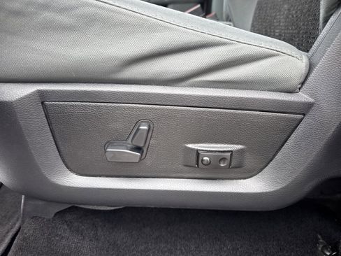 Used 2014 RAM 3500 Big Horn image 18