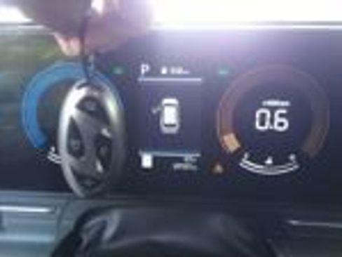 Used 2025 Hyundai Kona SEL AWD/4WD image 6