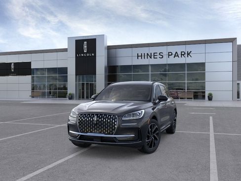 New 2026 Lincoln Corsair Reserve image 2