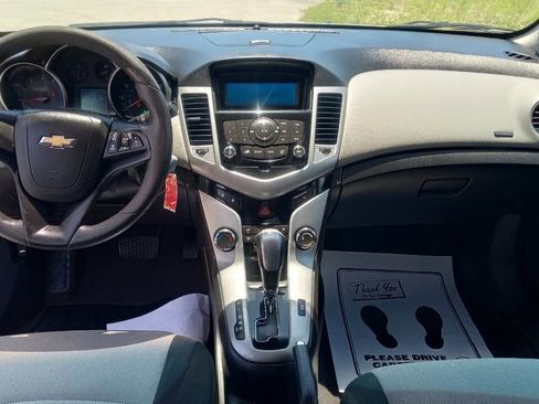 Used 2011 Chevrolet Cruze LS w/ Connectivity Package image 10
