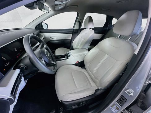 Used 2025 Hyundai Tucson SEL AWD/4WD image 13