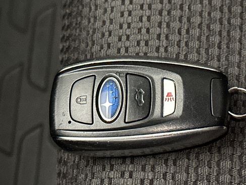 Used 2025 Subaru Outback Premium image 37