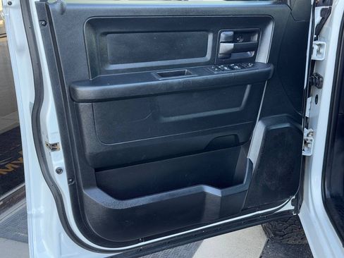Used 2018 RAM 1500 Tradesman w/ Chrome Appearance Group AWD/4WD image 49