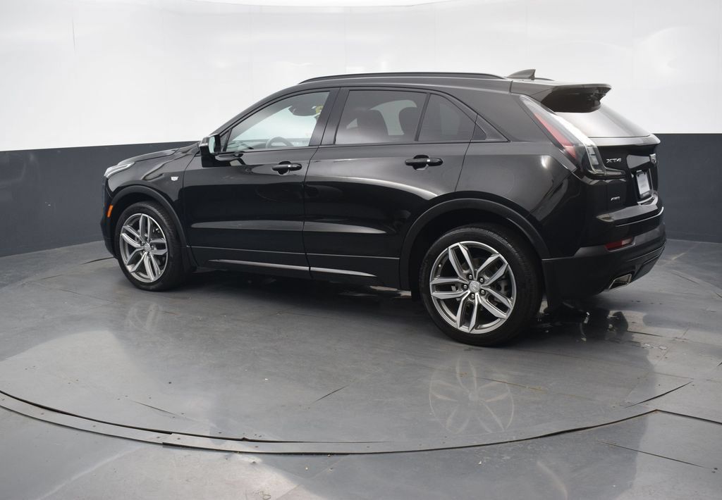 Used 2023 Cadillac XT4 Sport AWD/4WD image 3