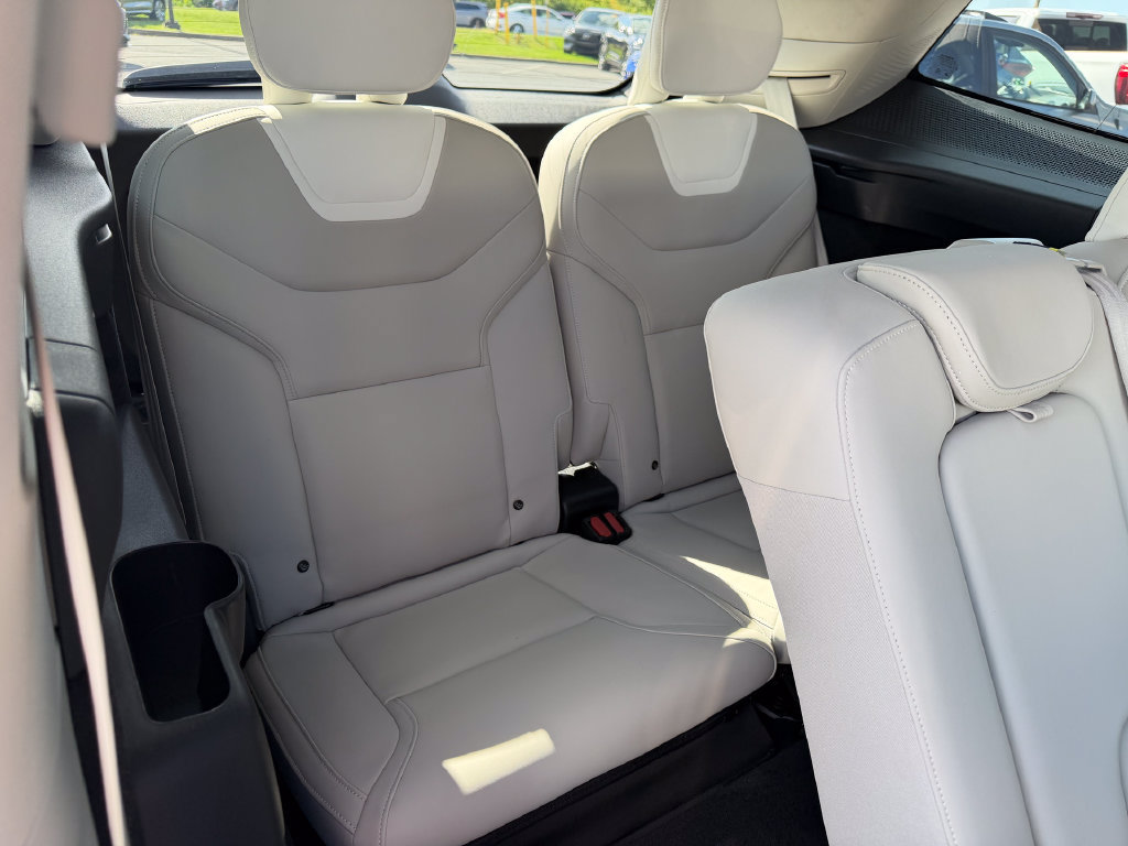 Certified 2025 Volvo EX90 Ultra AWD/4WD image 20