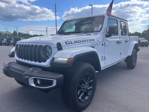 New 2026 Jeep Gladiator Sport AWD/4WD image 7