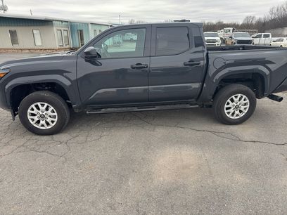 Used 2025 Toyota Tacoma SR
