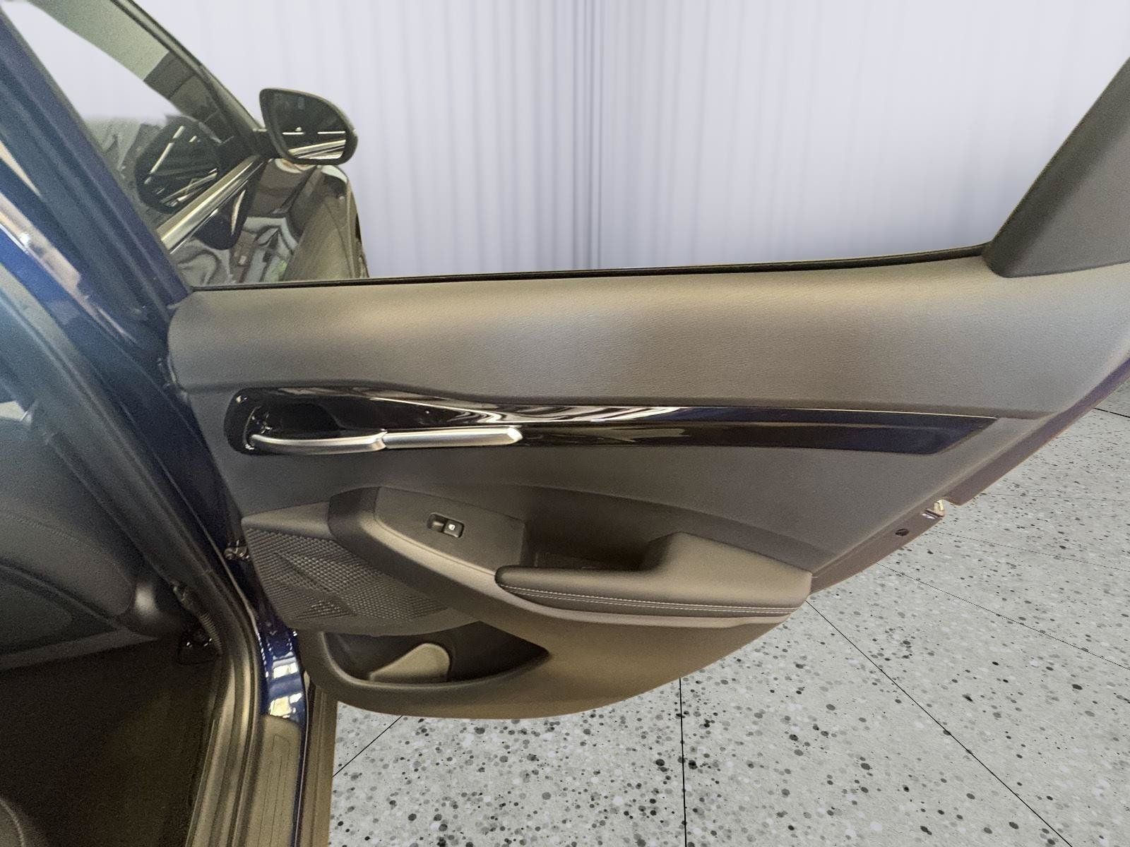 Used 2024 Kia Seltos SX w/ SX Sunroof Package AWD/4WD image 16