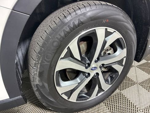 Certified 2022 Subaru Outback Limited image 4