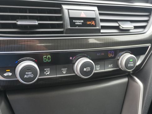 Used 2018 Honda Accord Sport image 29