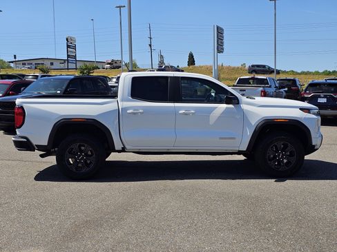 Used 2025 GMC Canyon Elevation w/ Technology Package RWD image 8