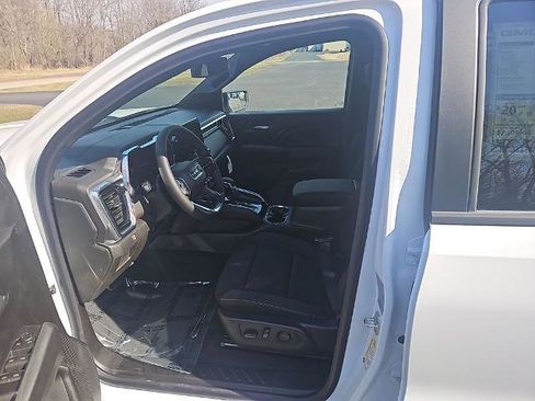 New 2026 GMC Canyon Elevation w/ Convenience Package RWD image 12