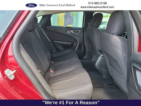 Used 2015 Chrysler 200 Limited FWD image 25