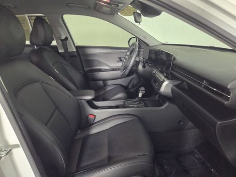 Used 2024 Hyundai Kona SEL FWD image 31
