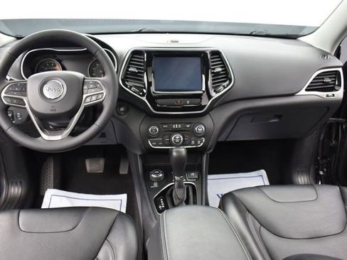 Used 2022 Jeep Cherokee Limited AWD/4WD image 10