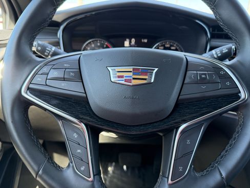 Certified 2025 Cadillac XT5 Premium Luxury image 30