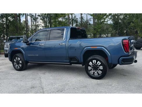 Certified 2026 GMC Sierra 2500 Denali w/ Denali Reserve Package AWD/4WD image 6