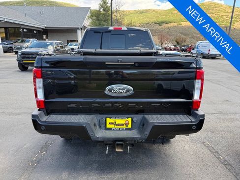 Used 2017 Ford F350 Lariat w/ Lariat Ultimate Package AWD/4WD image 6