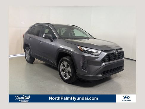 Used 2025 Toyota RAV4 XLE FWD image 1
