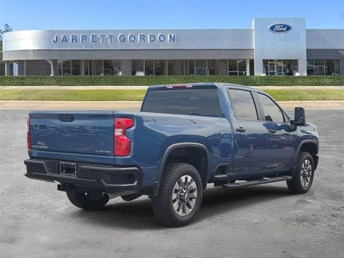 Used 2026 Chevrolet Silverado 2500 Custom w/ Custom Value Package AWD/4WD image 4