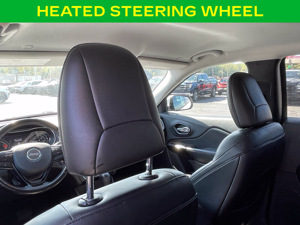 Used 2021 Jeep Cherokee Latitude Plus FWD image 12