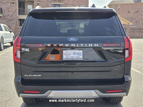 New 2026 Ford Expedition Platinum image 13