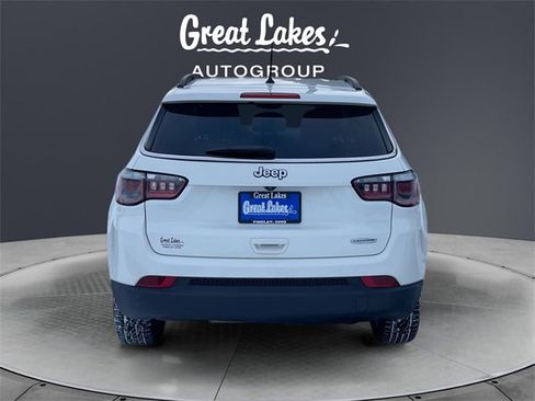Used 2018 Jeep Compass Latitude image 4