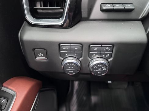 Certified 2022 GMC Sierra 1500 Denali Ultimate AWD/4WD image 26