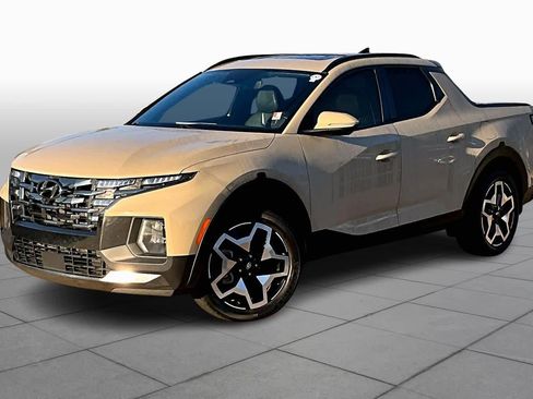 Used 2023 Hyundai Santa Cruz Limited image 2