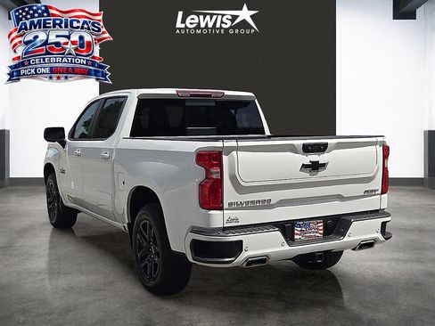 Used 2025 Chevrolet Silverado 1500 RST AWD/4WD image 3