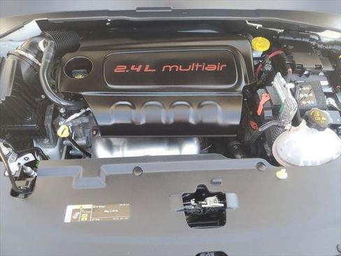 Certified 2018 Jeep Compass Latitude w/ Popular Equipment Group image 34