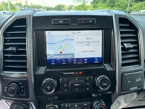 Used 2020 Ford F150 XLT w/ Equipment Group 302A Luxury AWD/4WD image 28